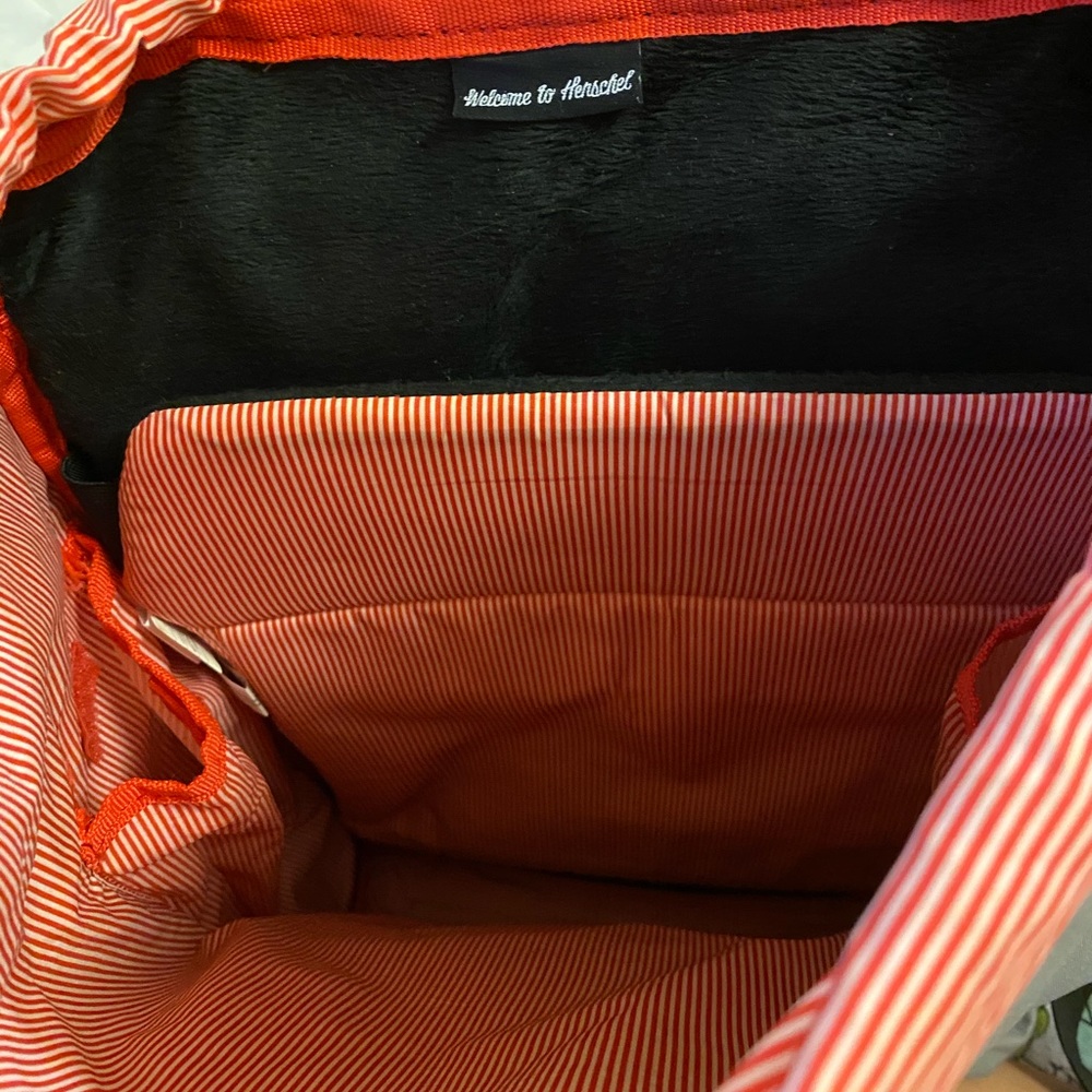 Herschel Backpack - image 4
